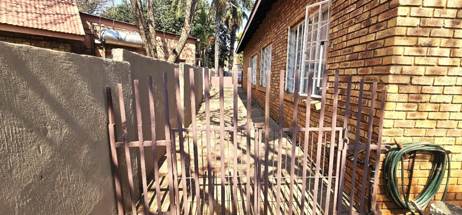 To Let 3 Bedroom Property for Rent in Safari Gardens North West